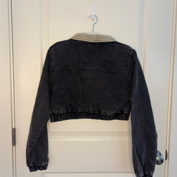 Windsor Black Denim Jacket with Cream Collar - Picture 7 of 7